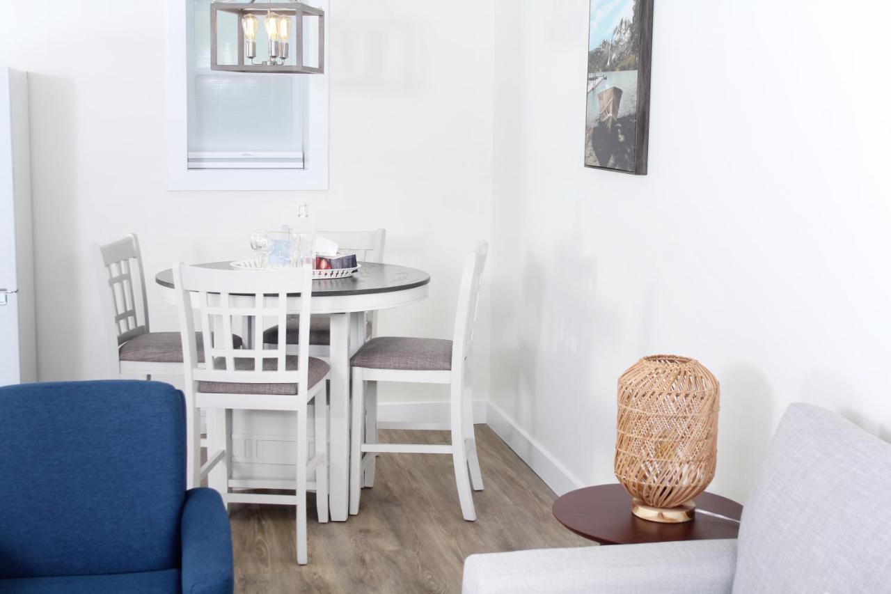 Gateway To Greenwich Suites Saint Peters Bay エクステリア 写真
