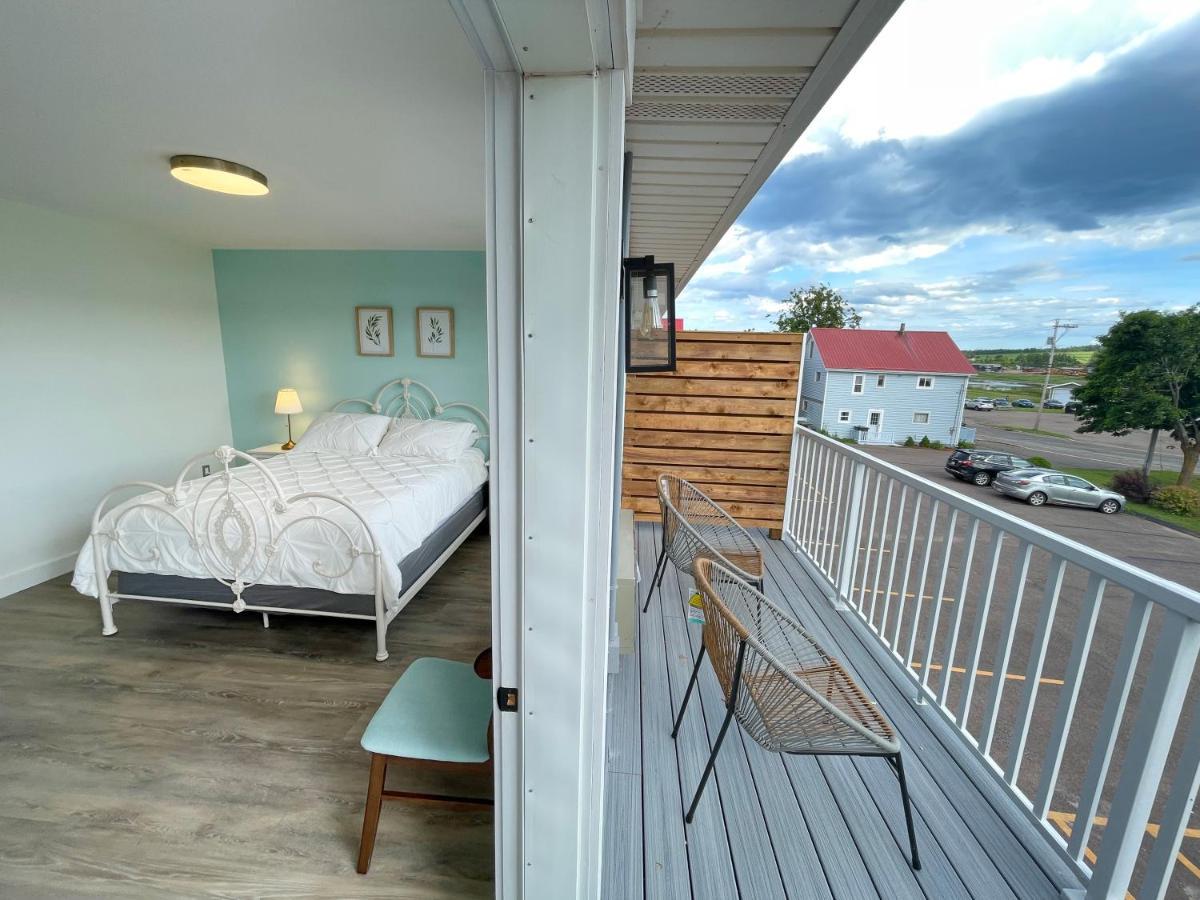 Gateway To Greenwich Suites Saint Peters Bay エクステリア 写真