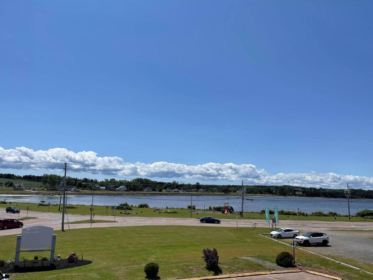Gateway To Greenwich Suites Saint Peters Bay エクステリア 写真